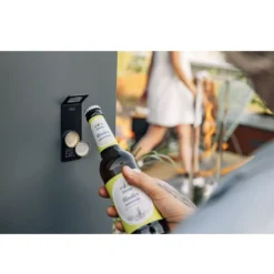 Höfats JOHNNY CATCH Magnet Flaschenöffner, Schwarz -Camping Förderung johnny catch flaschenoeffner hoefats wandmontage mit doppelseitigem klebeband edelstahloberflaeche 1000 4 27339
