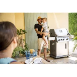 Gasgrill Napoleon Rogue XT425 SIB, Edelstahl | Ausstellungsstück -Camping Förderung napoleon rogue xt425 1 edelstahlfarbener gasgrill 1000 14 28682