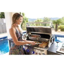 Outdoorküche Napoleon OASIS Compact 105 Mit BIG32-1 Und Einbau Sizzle Zone | Ausstellungsstück -Camping Förderung oasis compact 105 big32 einbaugrill sizzle zone napoleon outdoor kitchen drehspiess infrarot heckbrenner 1000 11 28670