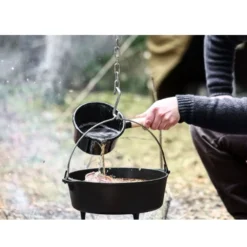 Petromax Emaille-Stieltopf, Schwarz, 1 Liter -Camping Förderung outdoor camping geschirr petromax stieltopf holzgriff pflegeleicht emaillierte oberflaeche 1000 4 26166